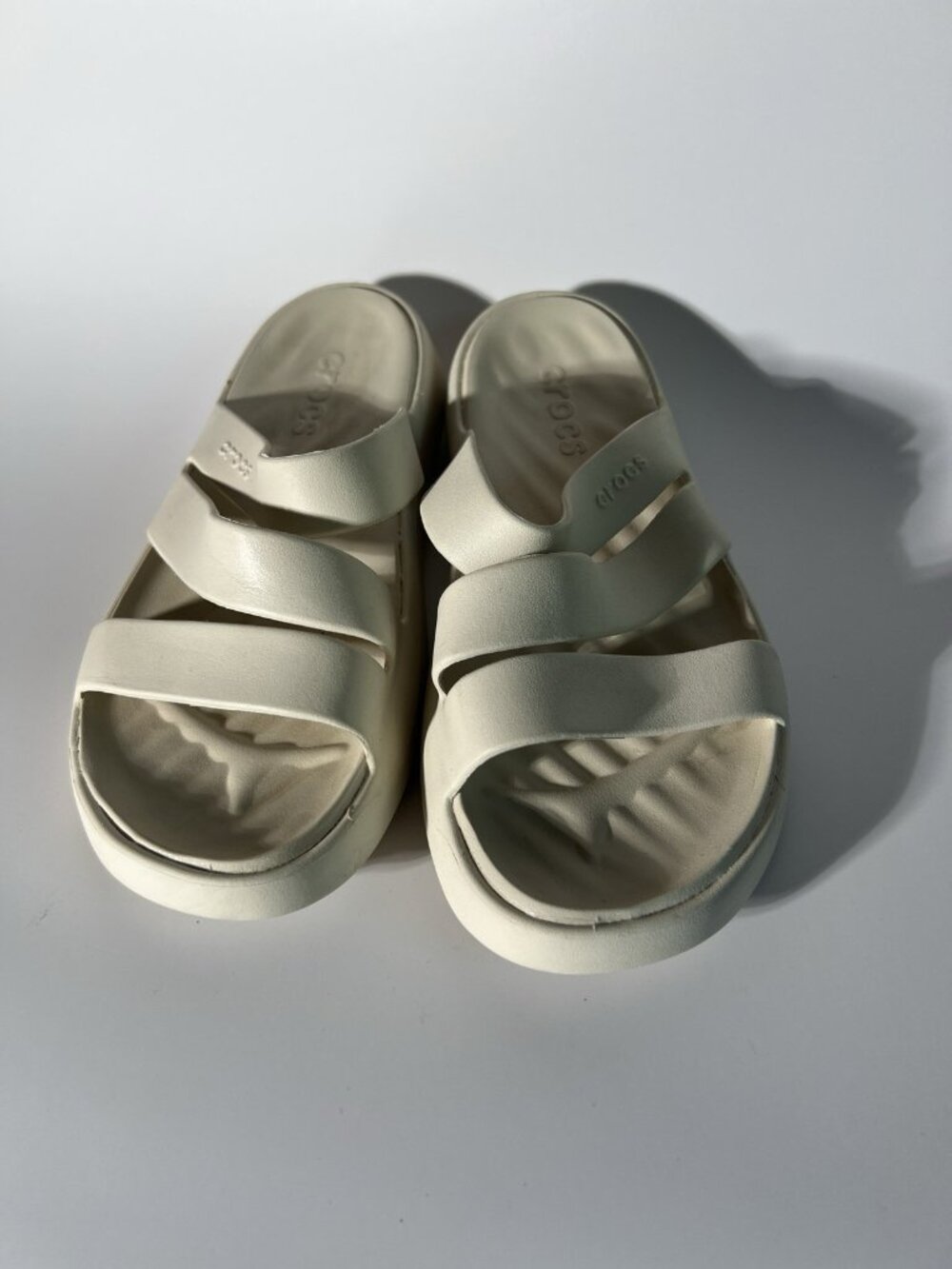 Crocs Getaway Slide Strappy Sandals Womens Size 7 Stucco Off White Platform